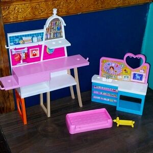 Barbie & Chelsea Pet Clinic